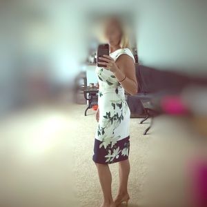 NEW Vince Camuto Classy Floral Dress!